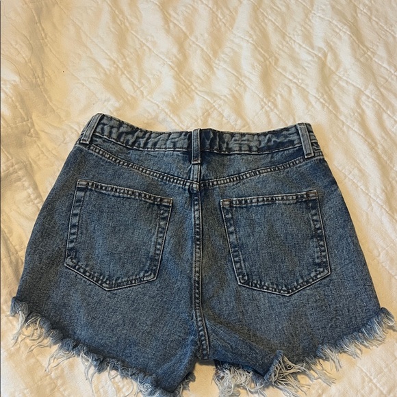 Wild Fable Denim Women Shorts size 8 - Picture 3 of 3